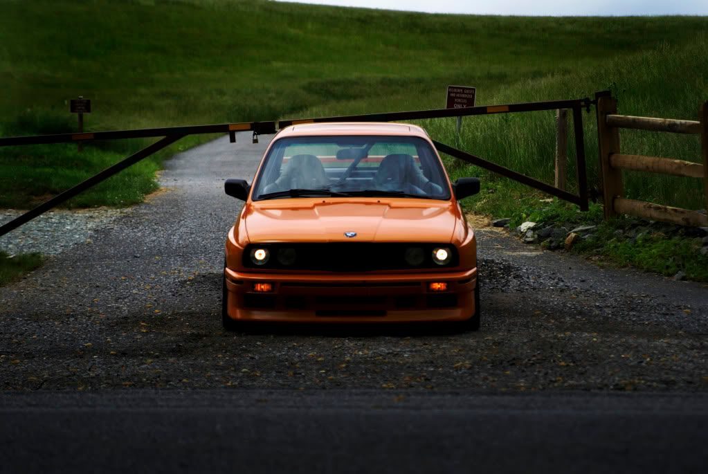 1988 BMW E30 M3 [3].jpg