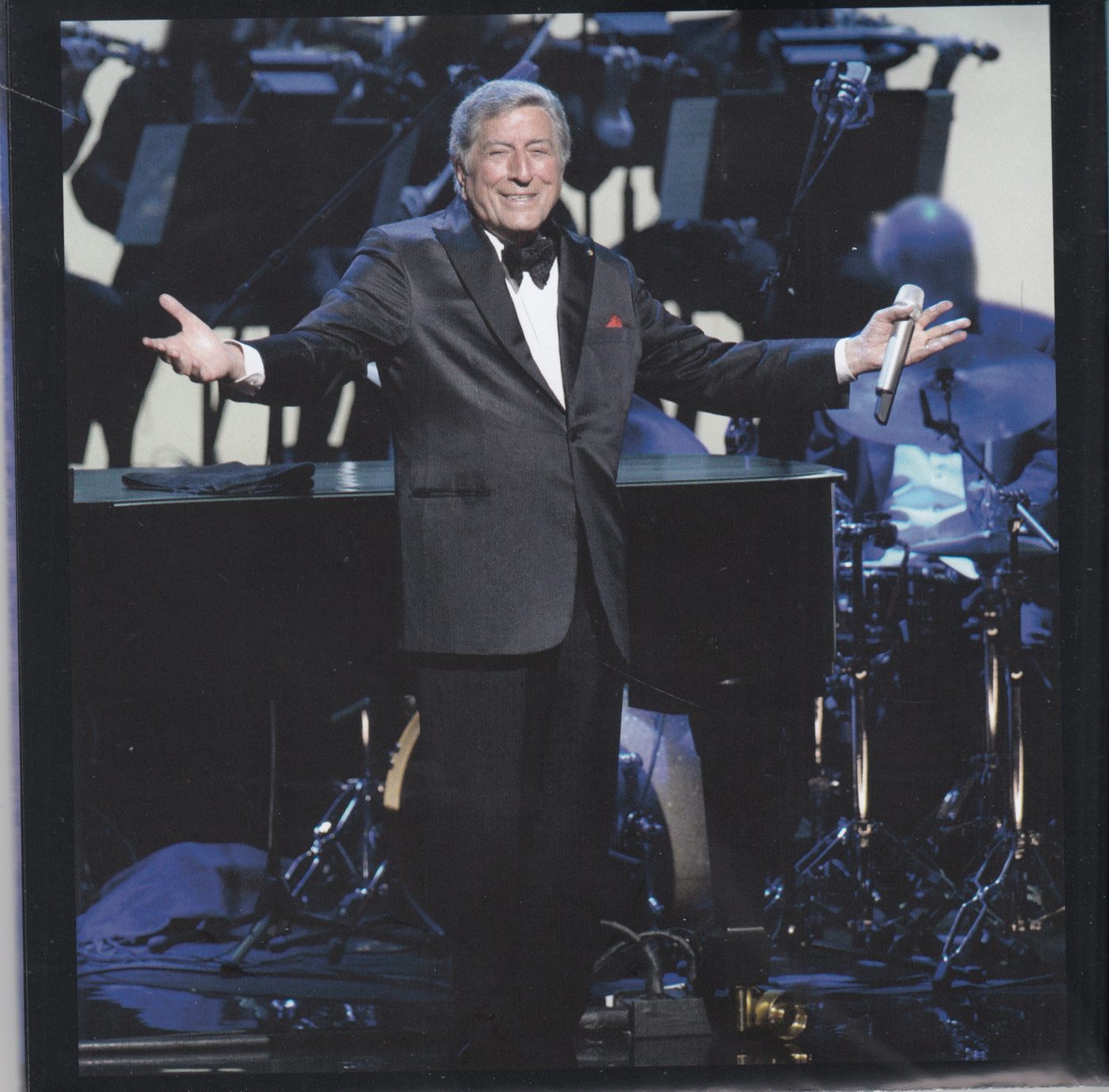 Tony Bennett & Lady Gaga - Love For Sale (19).jpg