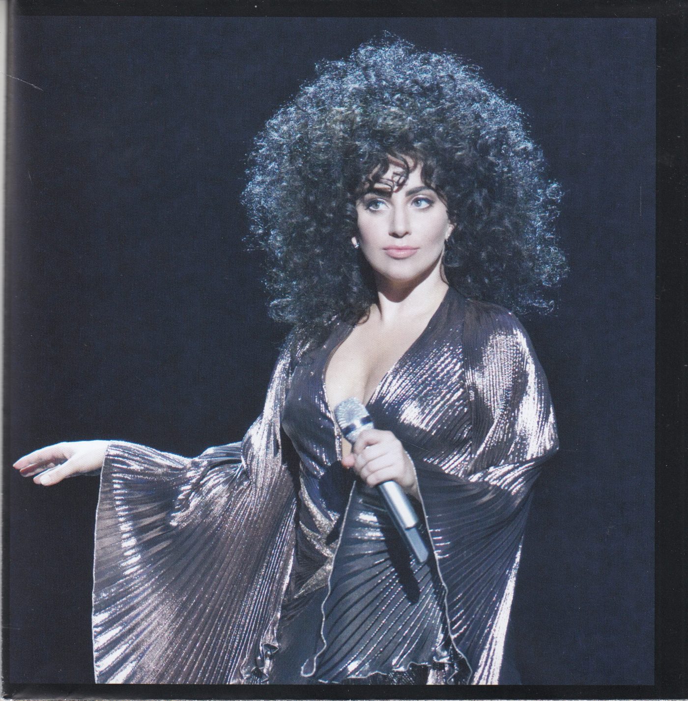 Tony Bennett & Lady Gaga - Love For Sale (21).jpg